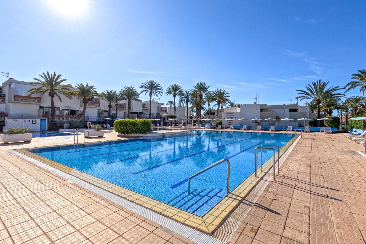 Stunning Lovely Flat With Pool And Strong Wi-Fi, 31 Arona  Kültér fotó